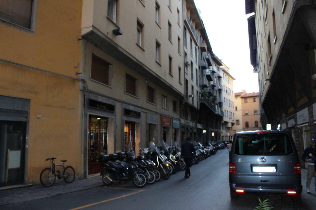 Art Apartment Ponte Vecchio Florenţa Exterior foto
